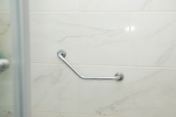 Cost of Mobility Shower Installation in Deltona